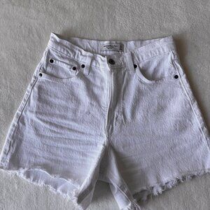 Abercrombie & Fitch White High Rise Denim Shorts – Size 25